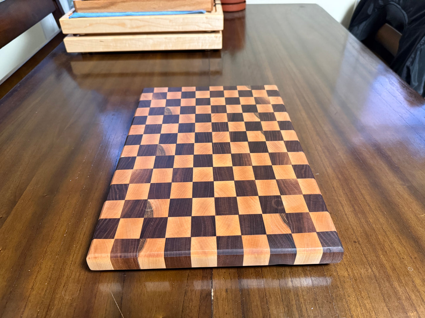 Cutting Board - Checkered Pattern